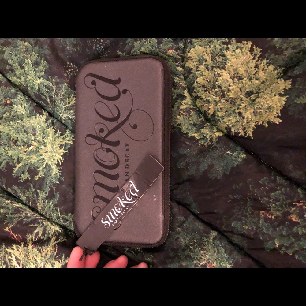 Smoked urban decay palette